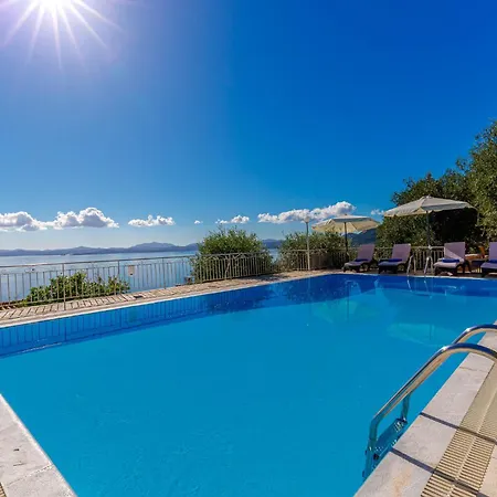 Nafsika Villa